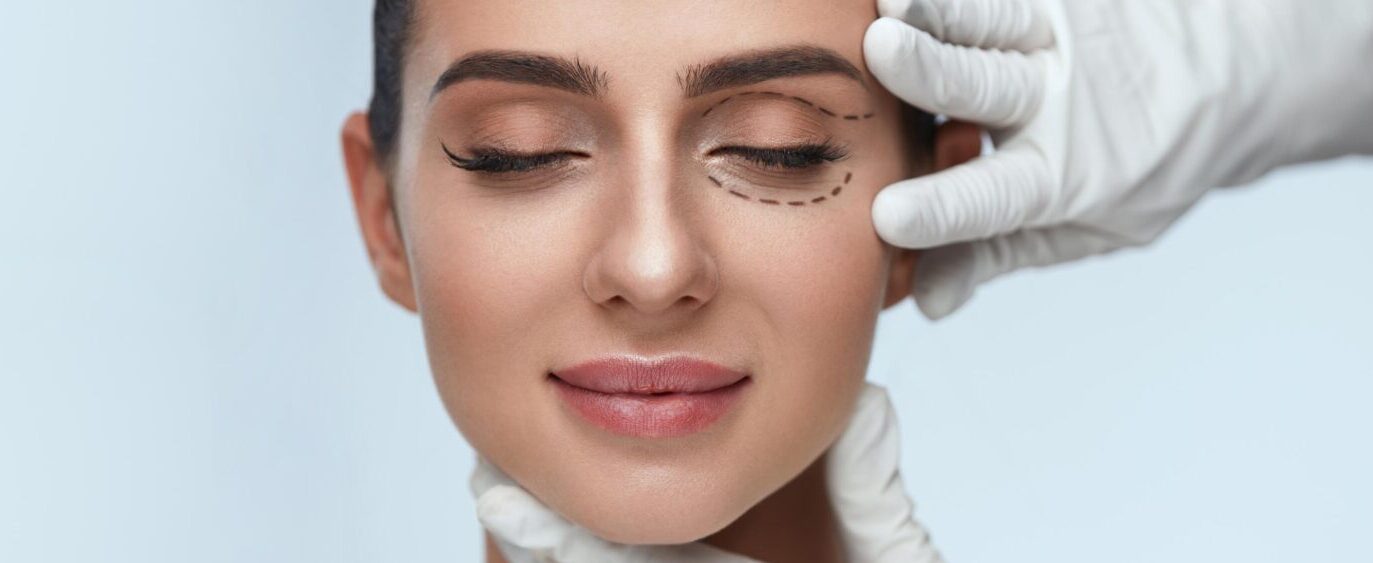 eyelid correction the hague